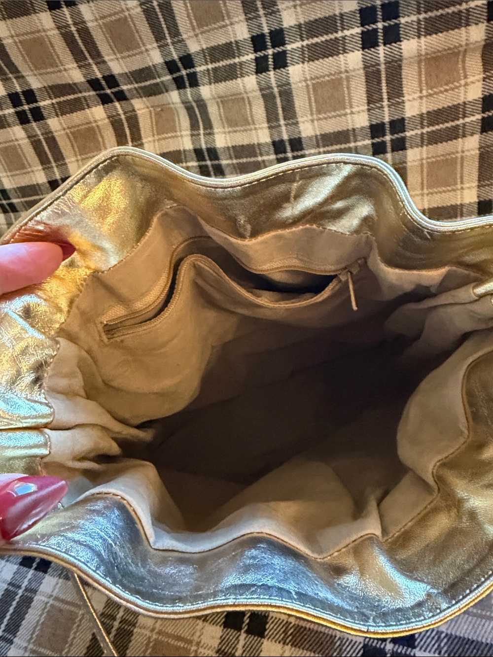 Source Unknown Gold Metallic Drawstring Mini Bucket Bag - Picture 2 of 4